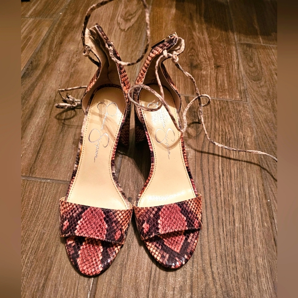 NEW! Jessica Simpson Chunky Strappy Heels Size 6.5